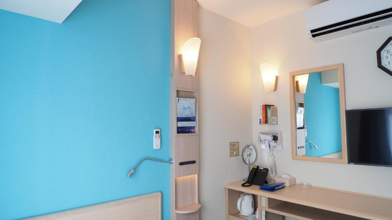 Toyoko Inn Yokohama Shiei-chikatetsu Center Minami-eki Eksteriør billede