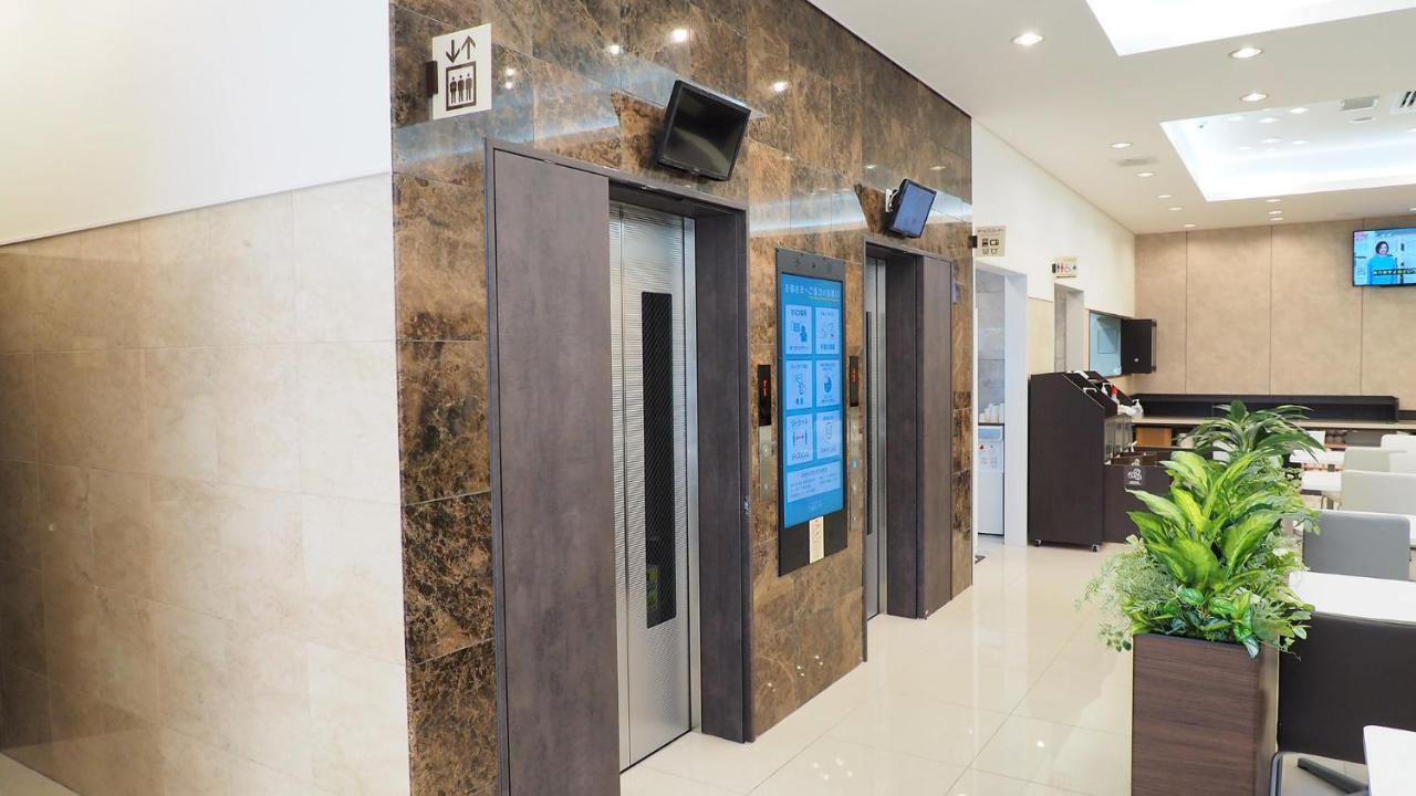 Toyoko Inn Yokohama Shiei-chikatetsu Center Minami-eki Eksteriør billede