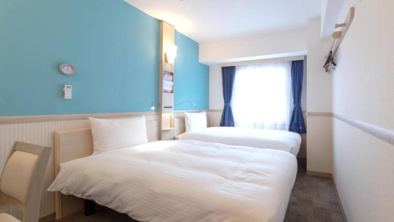 Toyoko Inn Yokohama Shiei-chikatetsu Center Minami-eki Eksteriør billede