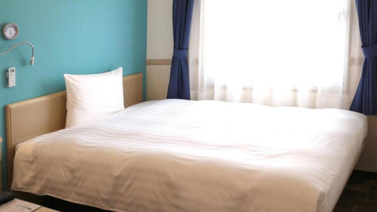 Toyoko Inn Yokohama Shiei-chikatetsu Center Minami-eki Eksteriør billede